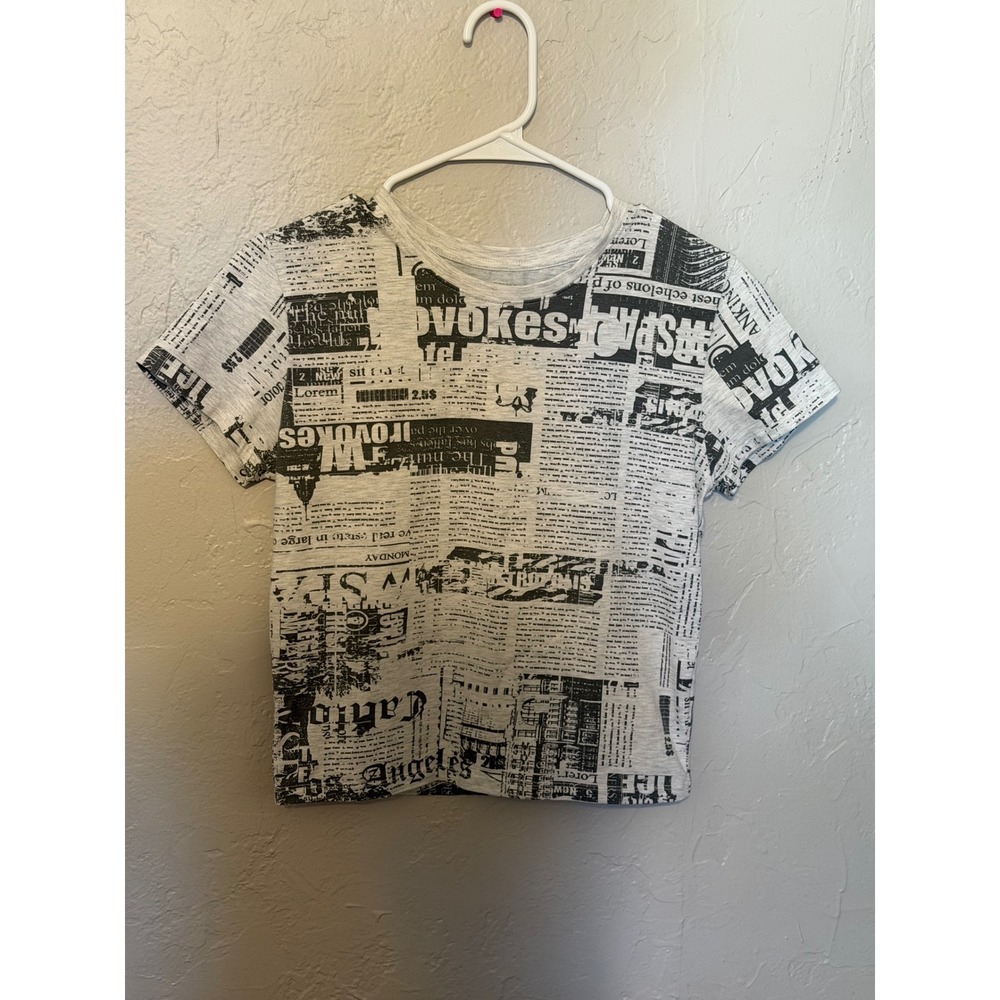 Lucky 777 Newspaper Print T-Shirt Womens Medium Black White Short Sleeve Top